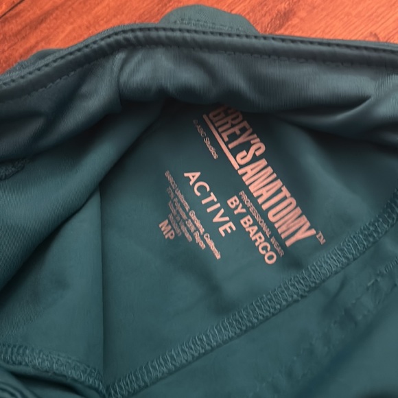 Greys anatomy scrubs - Petite set - Picture 5 of 5